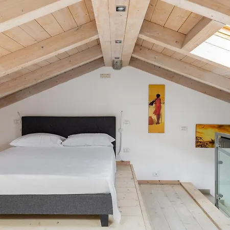 Daire Giorgi Homes - Erbosa Duplex By Wonderful Italy *