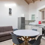 Giorgi Homes - Erbosa Duplex By Wonderful Italy *