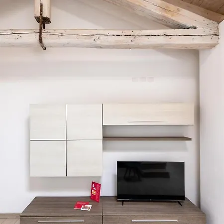 Giorgi Homes - Erbosa Duplex By Wonderful Italy *