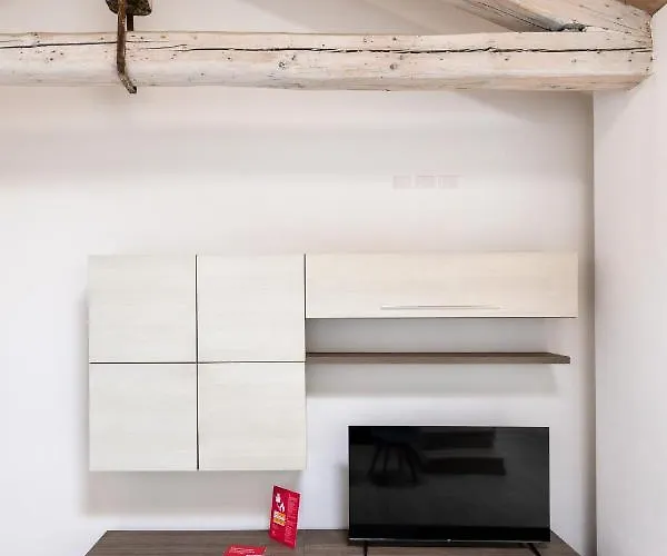 Giorgi Homes - Erbosa Duplex By Wonderful Italy *